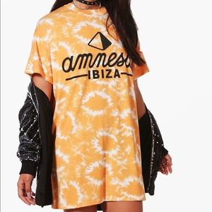 Tie-Dye Ibiza Graphic T-Shirt Dress